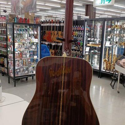 Used RYOJI MATSUOKA D-100 1974 Spruce body Ebony fingerboard