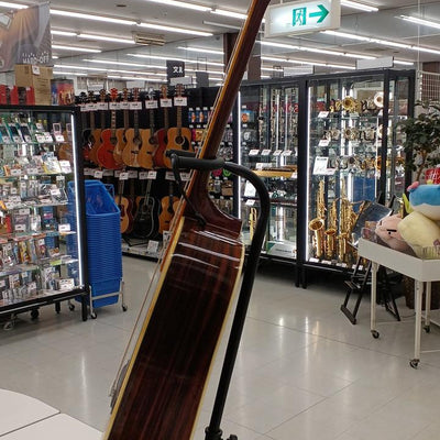 Used RYOJI MATSUOKA D-100 1974 Spruce body Ebony fingerboard