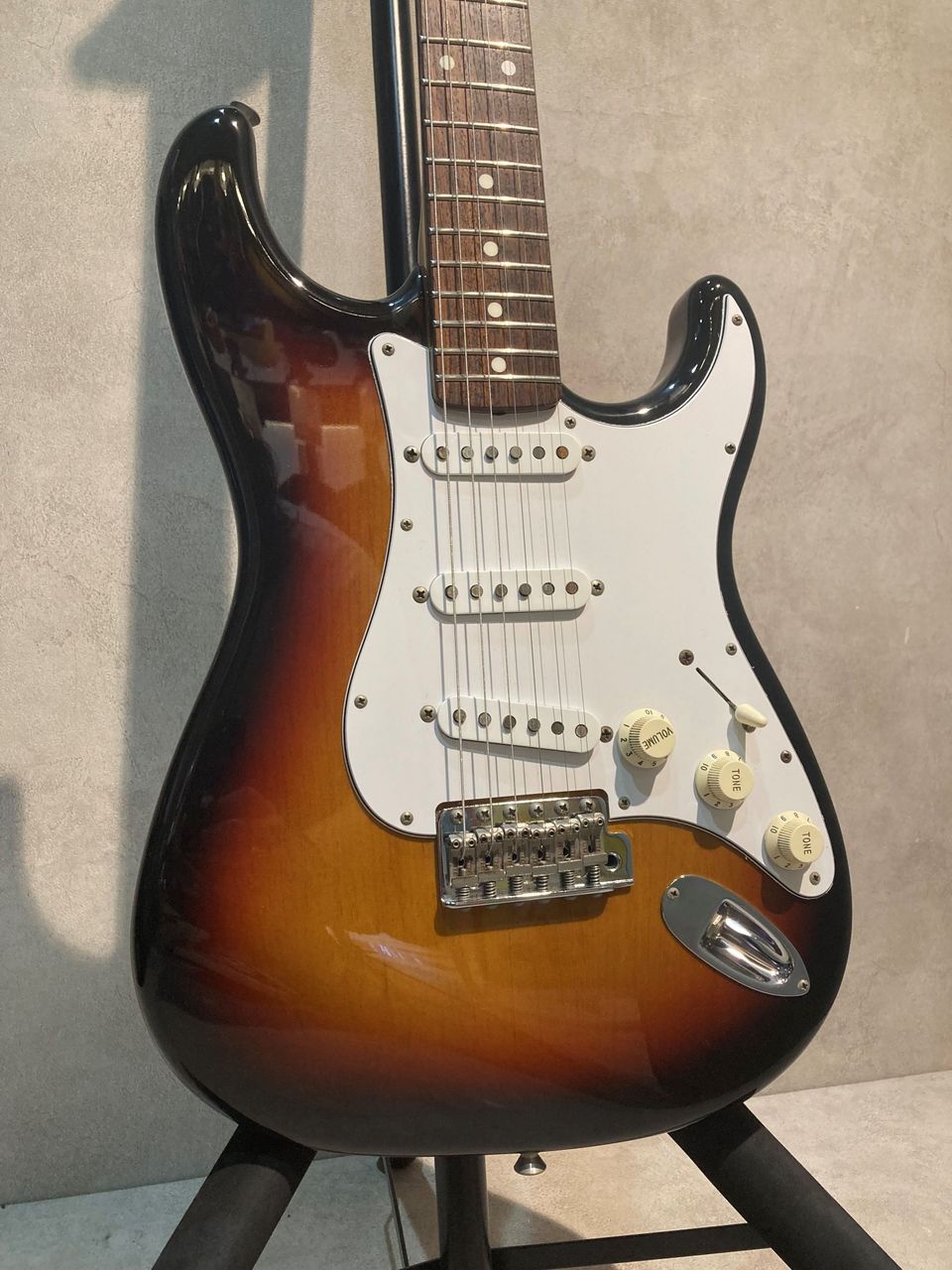Used Fender Japan ST62M 1994-1995 Sunburst w/Soft Case