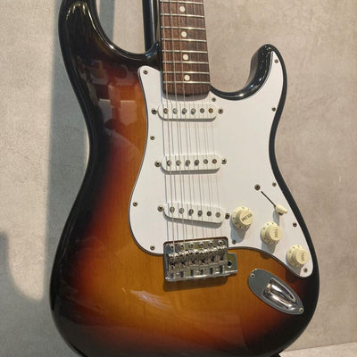 Used Fender Japan ST62M 1994-1995 Sunburst w/Soft Case