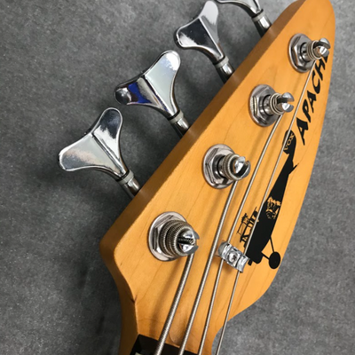Used VOX APACHE-1B 3 Tone Sunburst