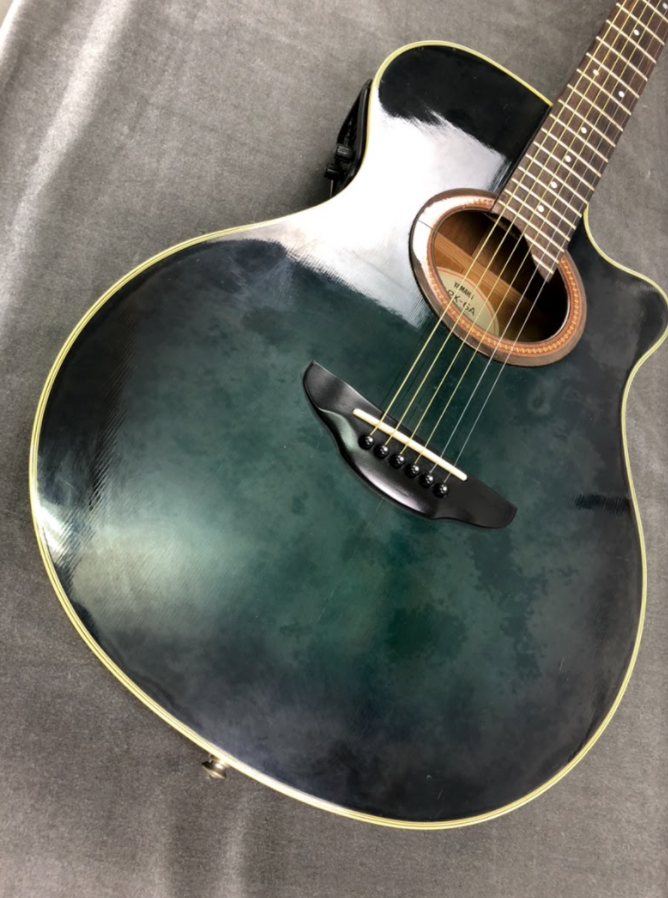Used YAMAHA APX-6A