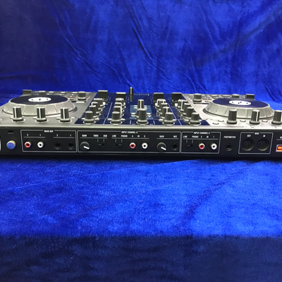 Used NATIVE INSTRUMENTS TRAKTOR KONTROL S4 MK1