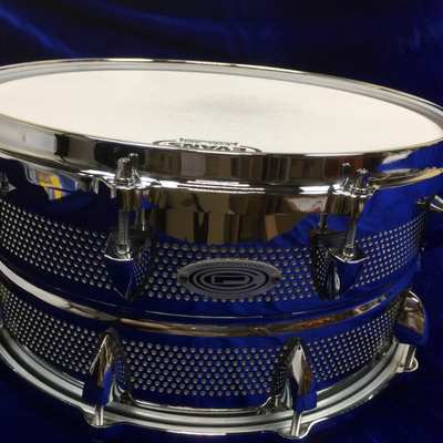Used ORANGE COUNTY DRUM&PERCUSSION Microvent Snare Drum 14"x7"