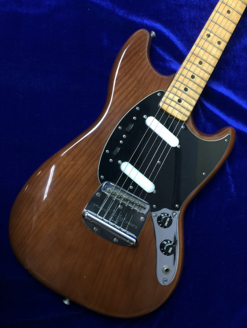 Used Fender 1978 Mustang Walnut/M