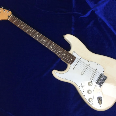 Used Fender Mexico STRATOCASTER