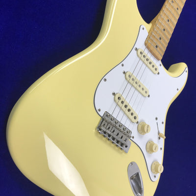 Used FENDER JAPAN ST-72R SC