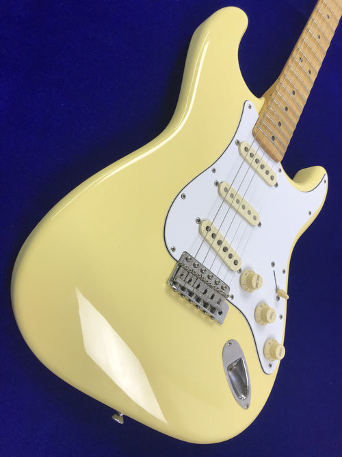 Used FENDER JAPAN ST-72R SC