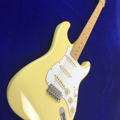 Used FENDER JAPAN ST-72R SC