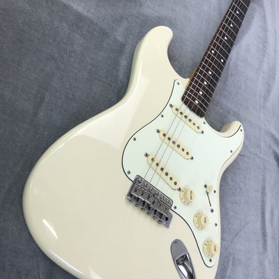 Used FENDER JAPAN ST62