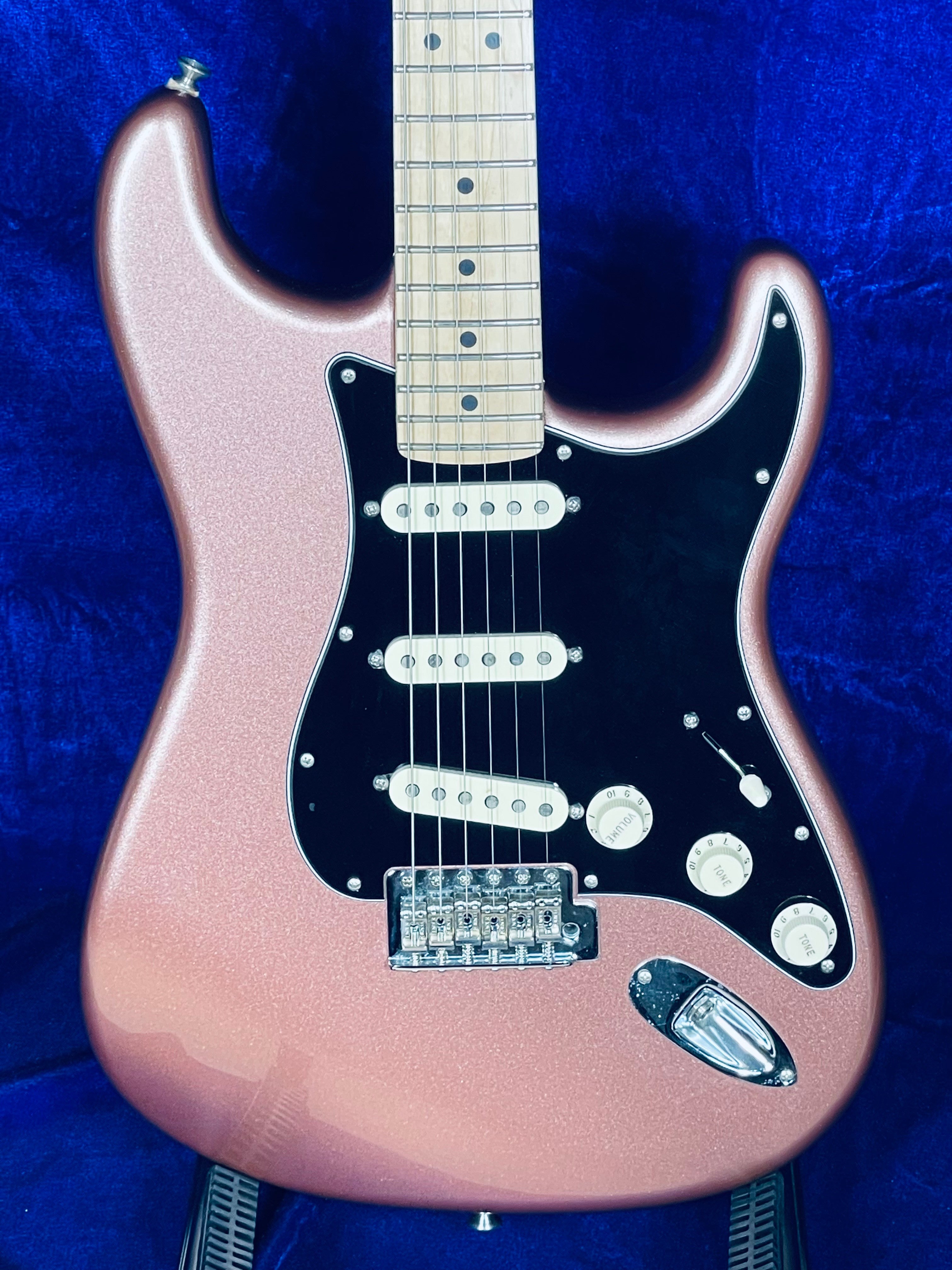 Used FENDER USA AMERICAN PERFORMER STRATOCASTER Alder body Maple neck w/Softcase