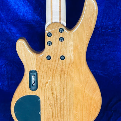 Used YAMAHA TRB1005J 5 String w/Softcase