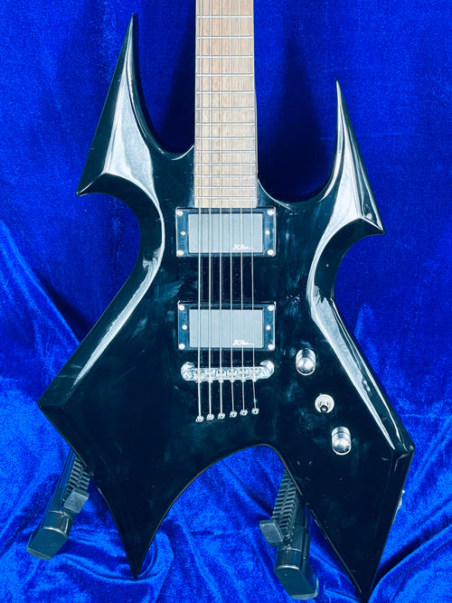 Used B.C Rich WARBEAST1 Used Basswood Body Rosewood Fingerboard Black w/Soft Case
