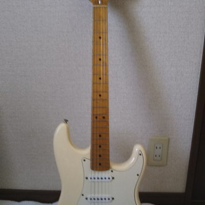Used FENDER 70S STRATOCASTER