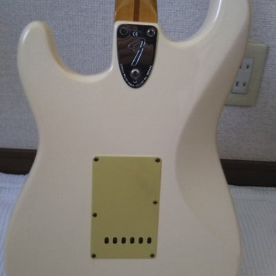 Used FENDER 70S STRATOCASTER