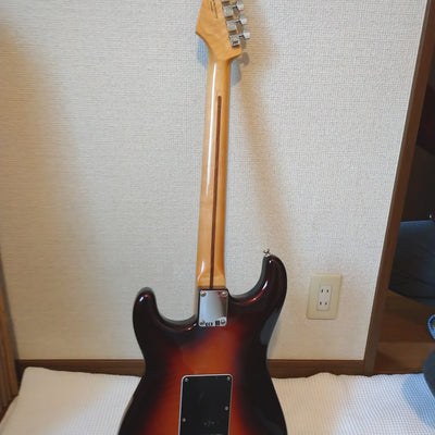 Used Fender FSR Standard Stratcaster HH