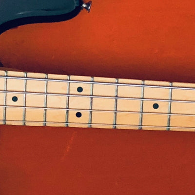 Used American 57 Vintage Precision Bass Sunburst 2009