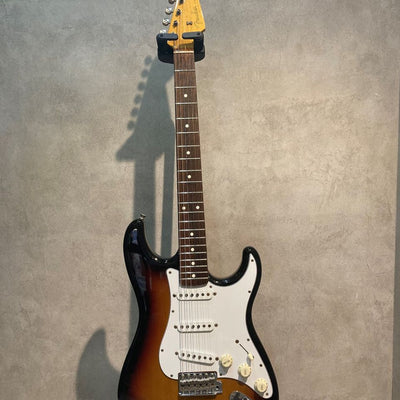 Used Fender Japan ST62M 1994-1995 Sunburst w/Soft Case