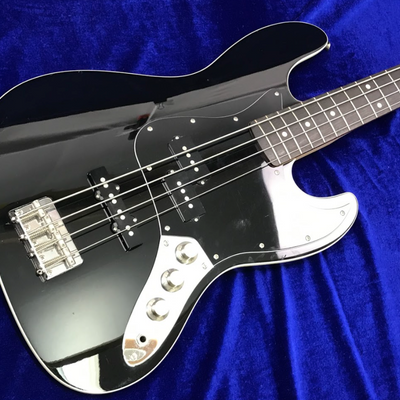 Used Fender Japan Aerodyne Jazz Bass Black Used Curved body top All black finish