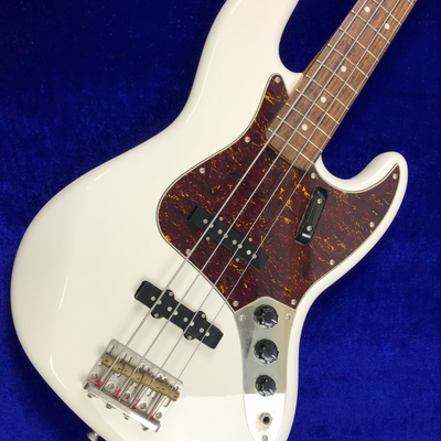 Used Squier by Fender CLASSIC VIBE JAZZ BASS White 60S Maple Neck