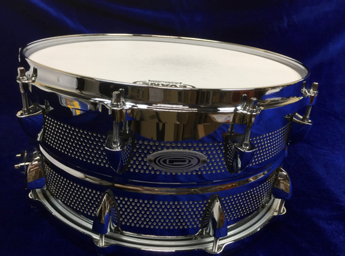 Used ORANGE COUNTY DRUM&PERCUSSION Microvent Snare Drum 14"x7"