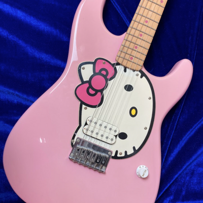Used SQUIER Hello Kitty Stratocaster