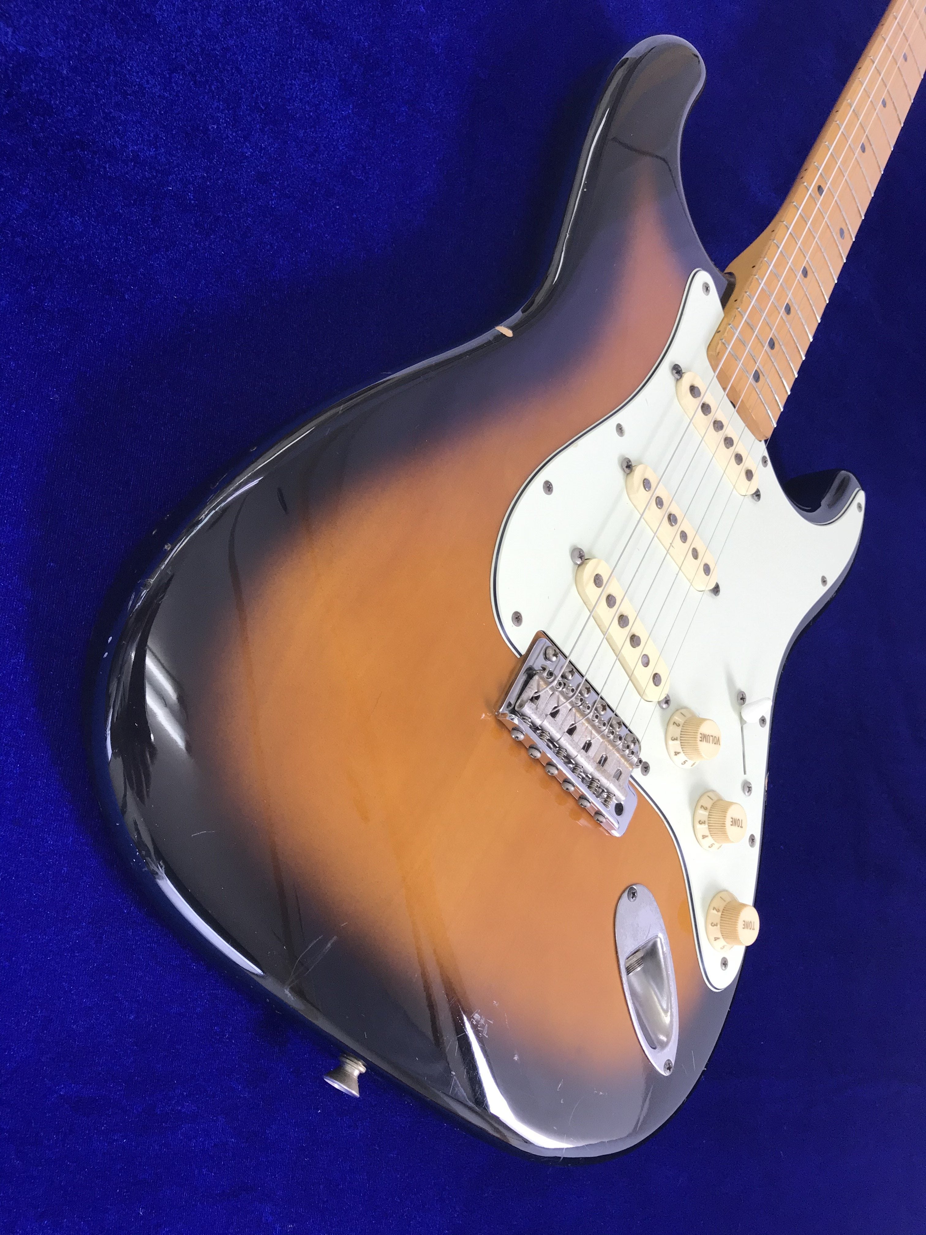 Used Fender Japan ST54-RV Custom Edition Stratocaster