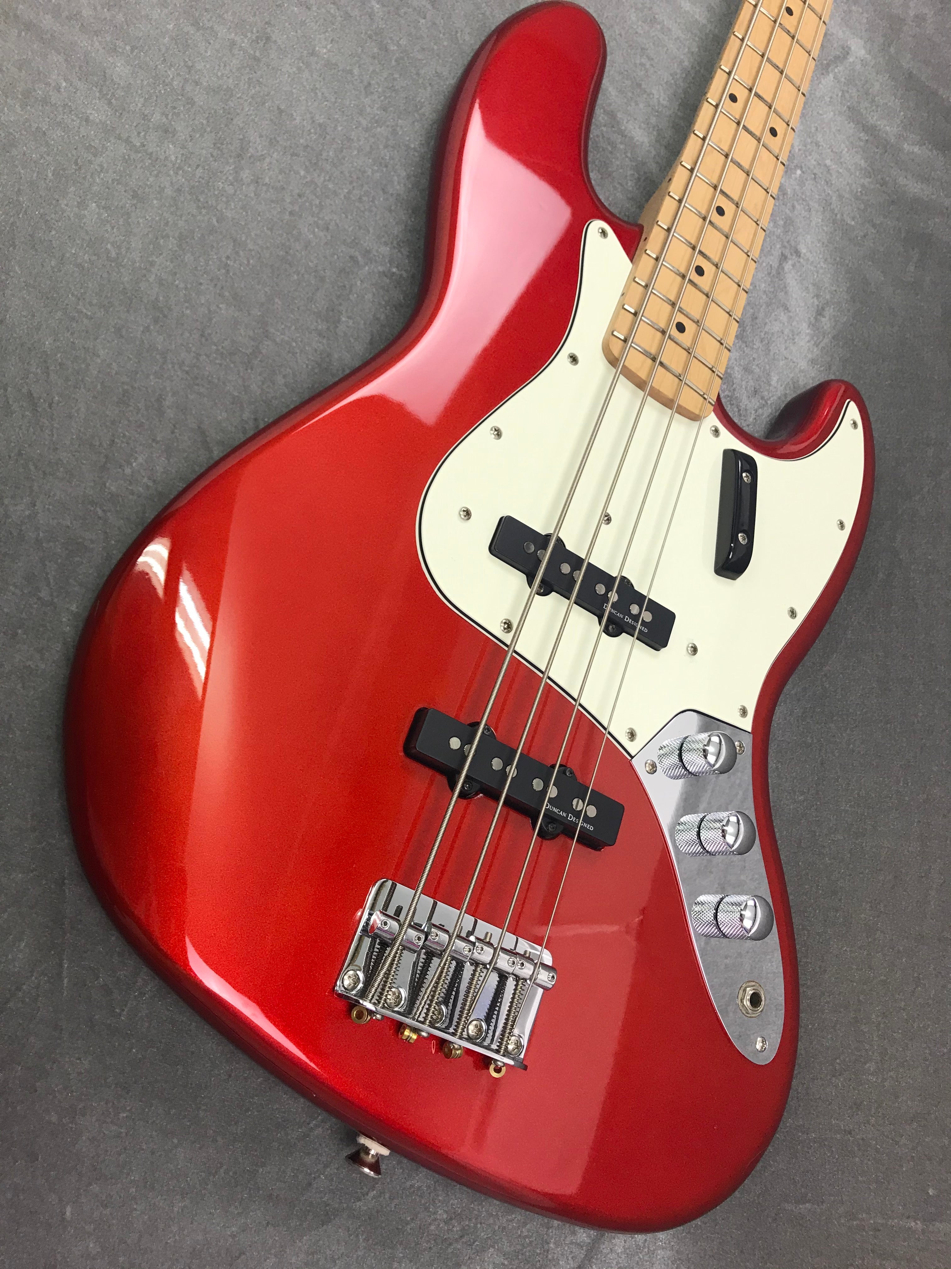 Used Squier by Fender FSR Vintage Modified Jazz Bass Candy Apple Red